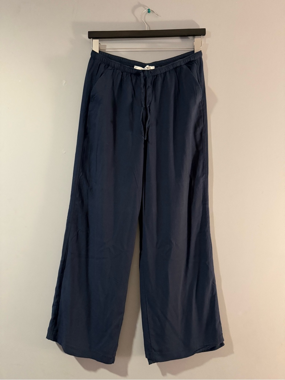 Hollister Navy Wide-Leg Drawstring Sweatpants